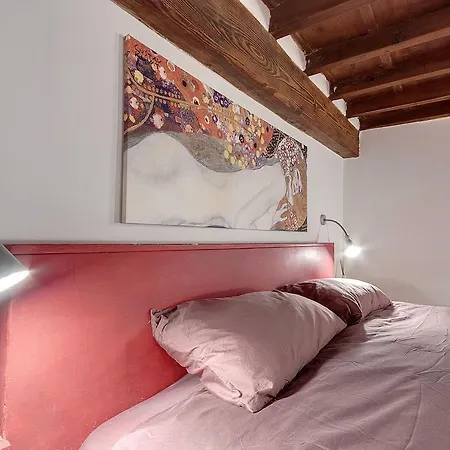 Ponte Vecchio Apartament *