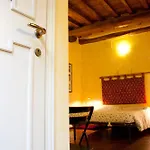 Ponte Vecchio Apartament *